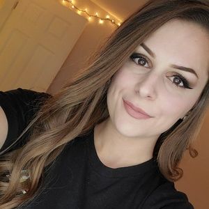 Meet your Posher, Kori